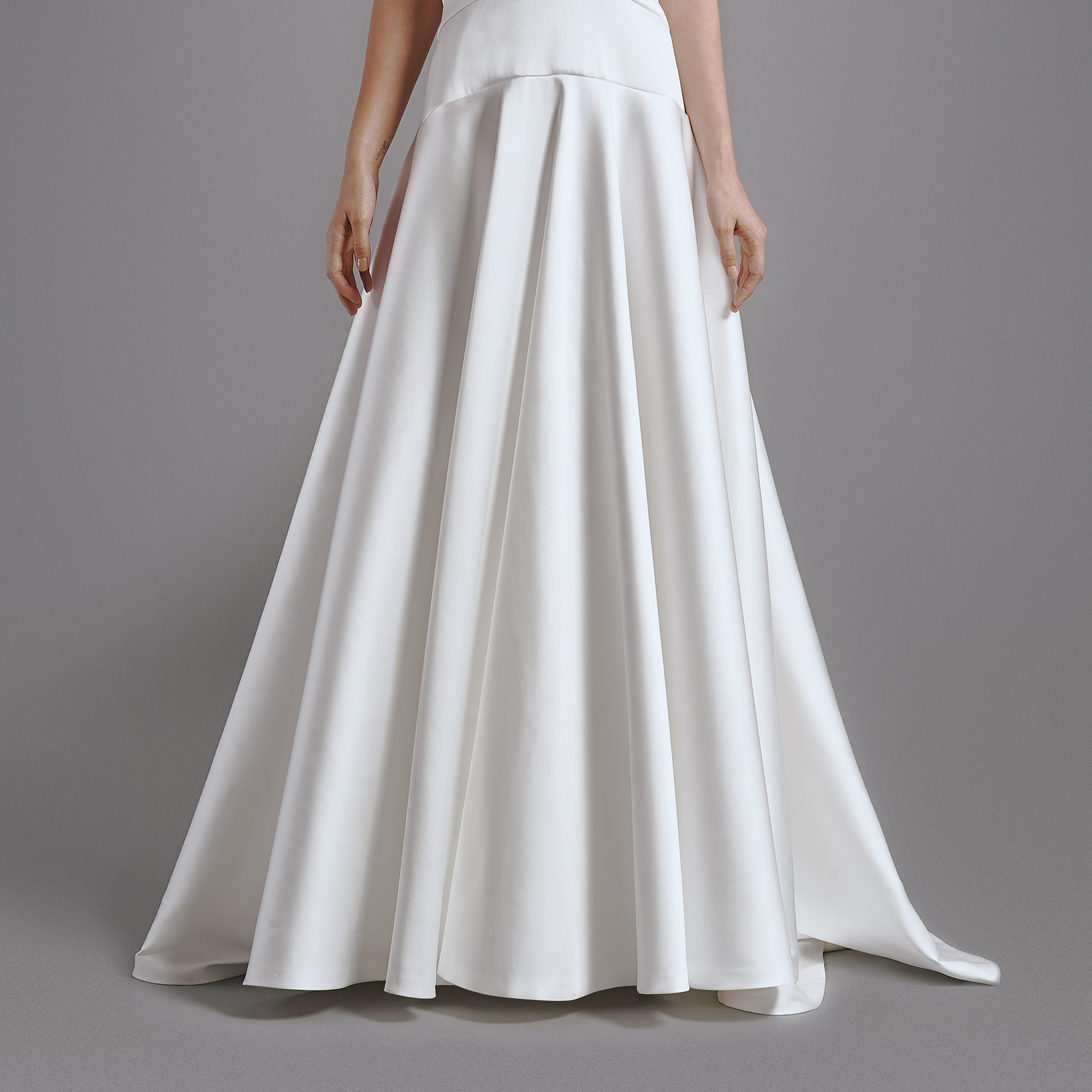 Modern Wedding Dress BHARB-PALM-BH2020-0012-001-skirtcloseup